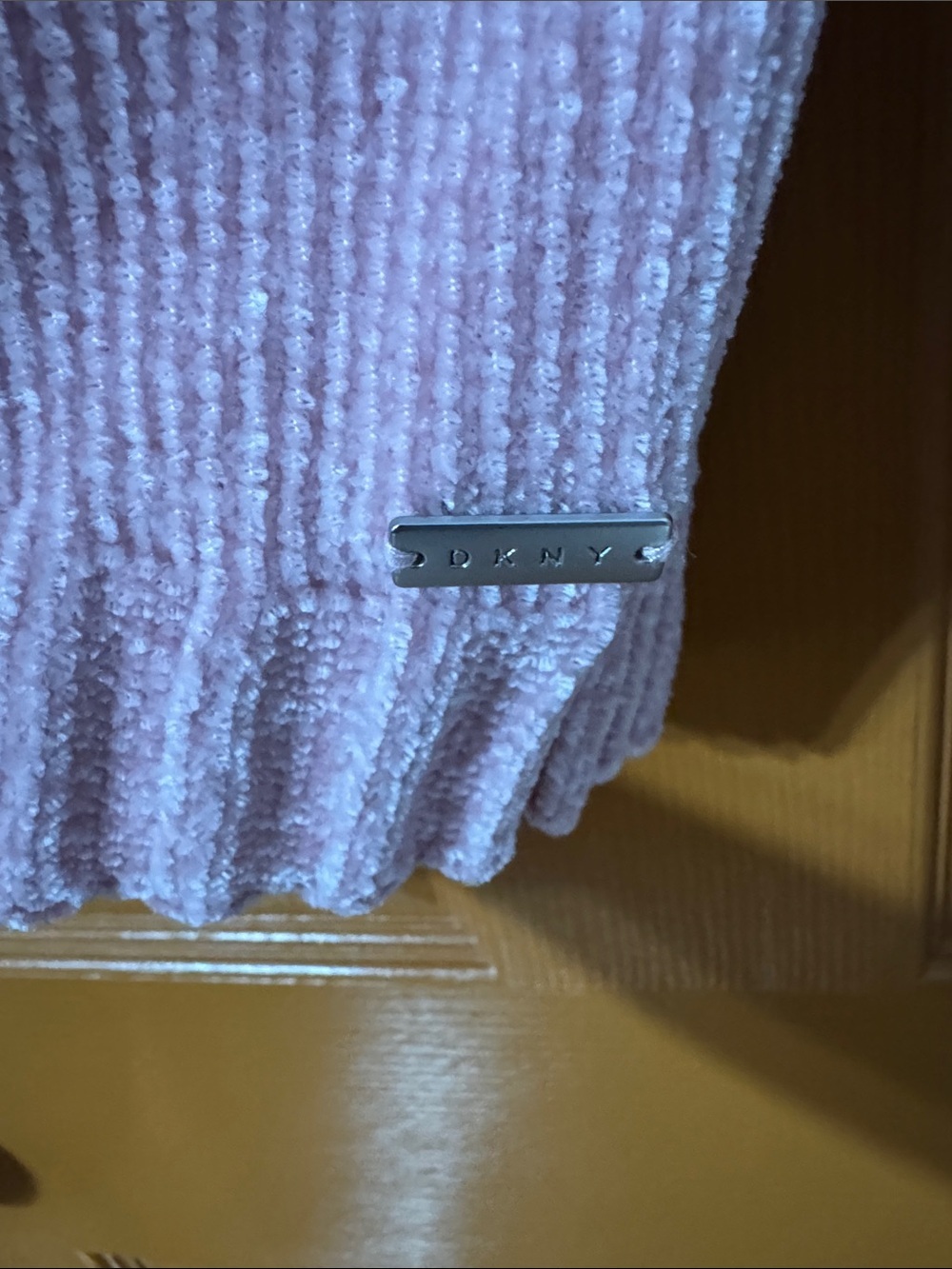 It's a girls' size L - Picture 3 of 4